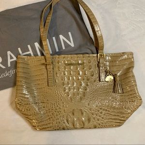 BRAHMIN handbag Crocodile-Embossed in beige! Comes with dust bag